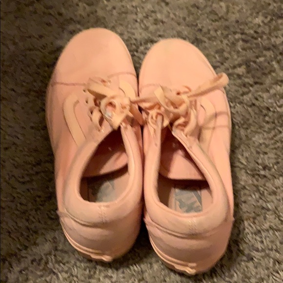 Vans - Picture 2 of 3